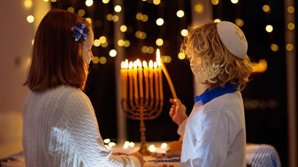 Hanukkah o que é História e curiosidades sobre a celebração judaica