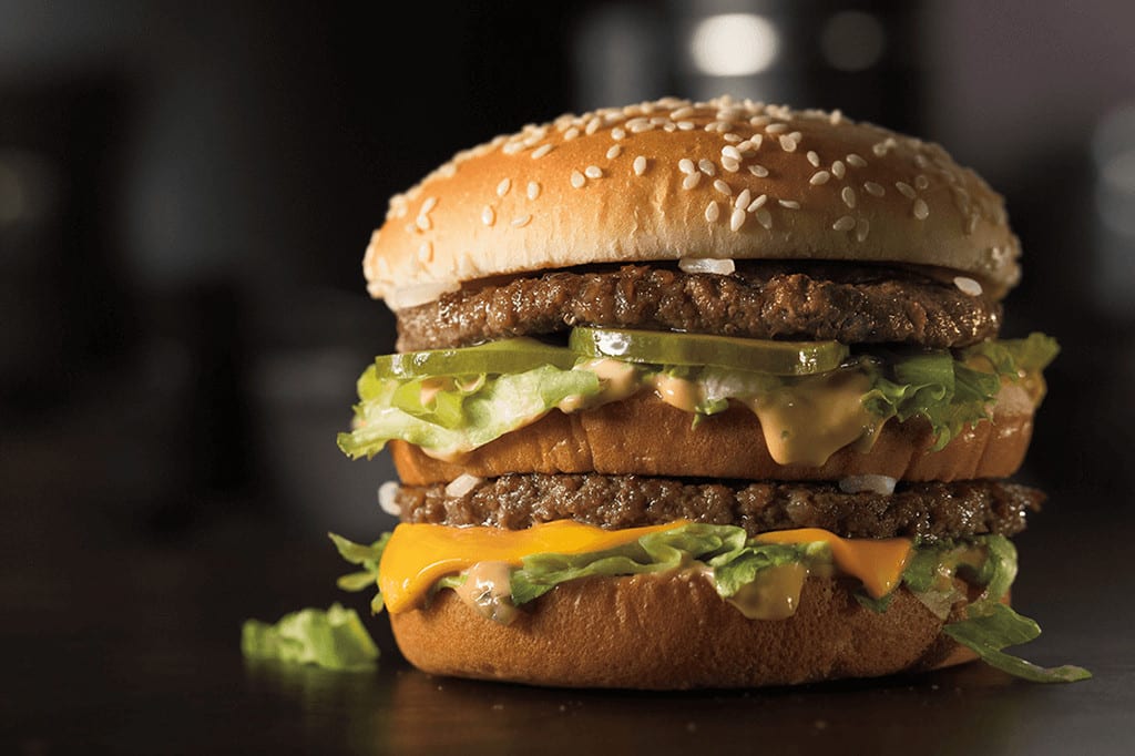 O que um Big Mac faz com seu corpo depois de 1 hora