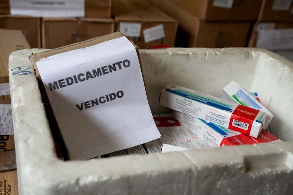 Remédio vencido o que realmente acontece após o consumo?