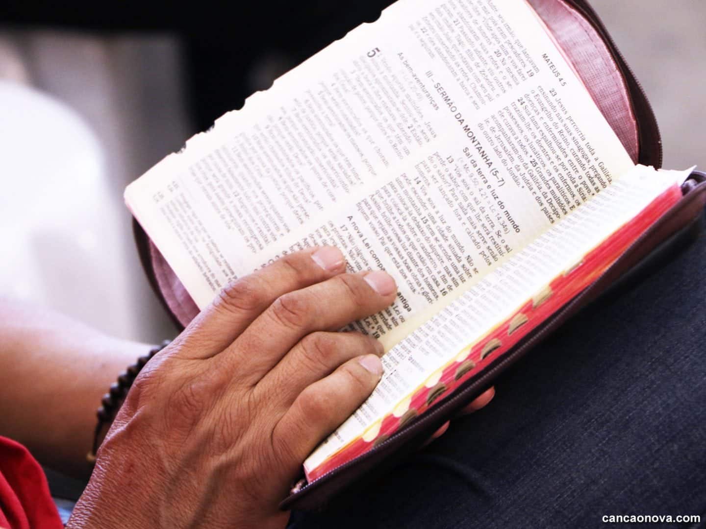 O que diz a Bíblia a respeito do jogo? Jogar é pecado?