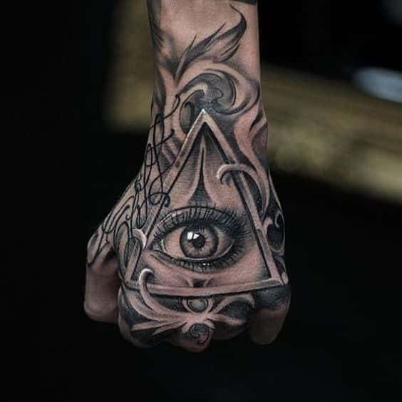 Tatuagem na mão - 90 ideiaspara quem quer uma tattoo nada óbvia