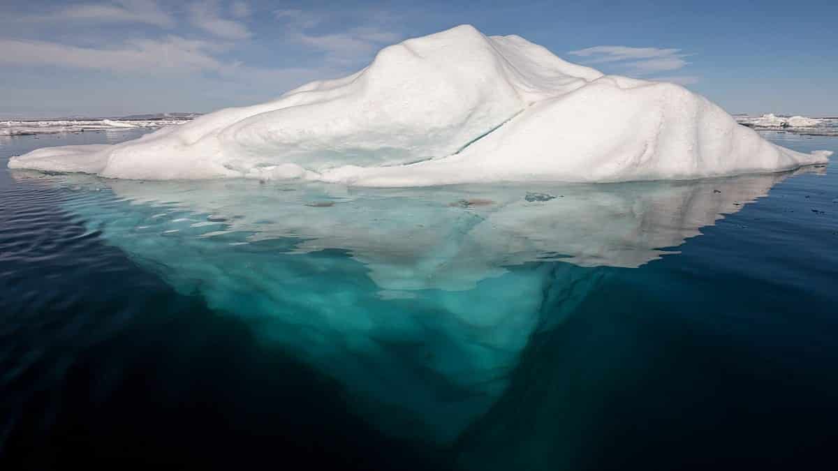Nasa encontra iceberg perfeitamente retangular na Antártida