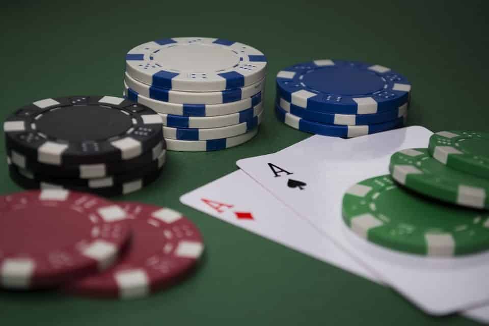 Poker online para iniciantes - Confira estrutura e fases do jogo!