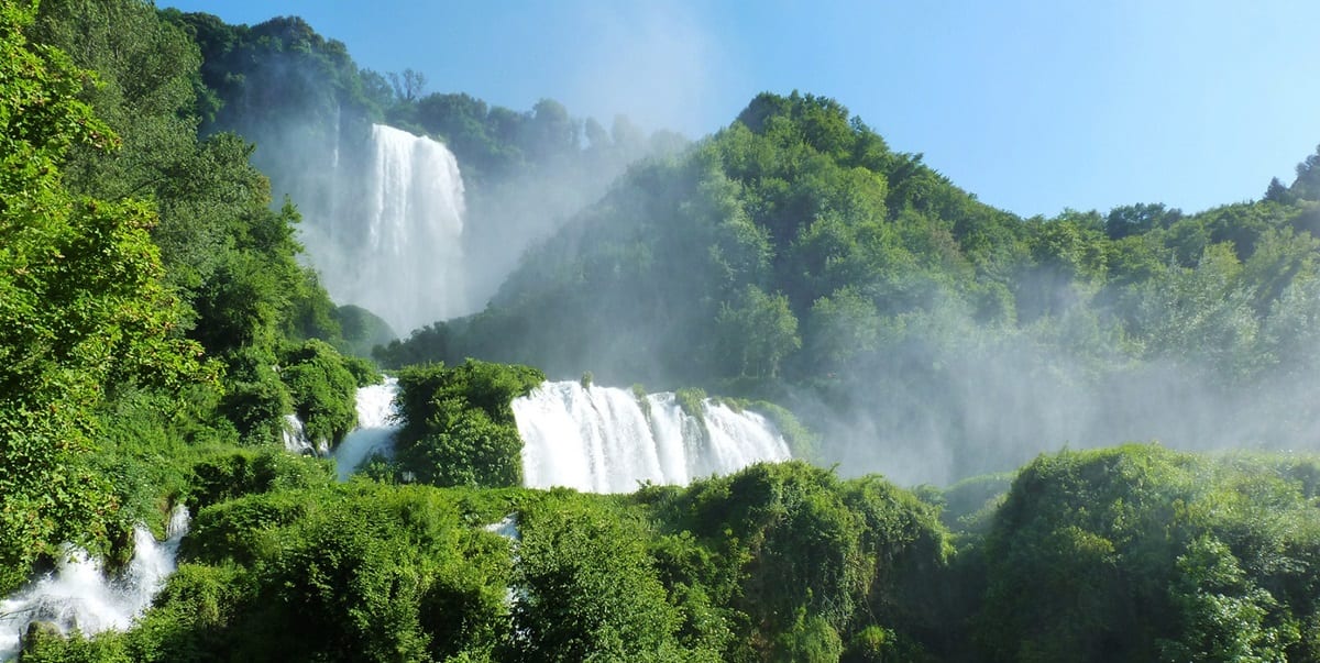 Conheça a cascata artificial de mais de dois mil anos de idade!
