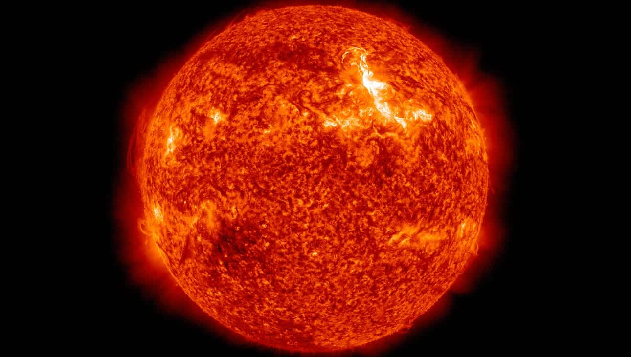 NASA registra foto do sol mais próxima já feita na história