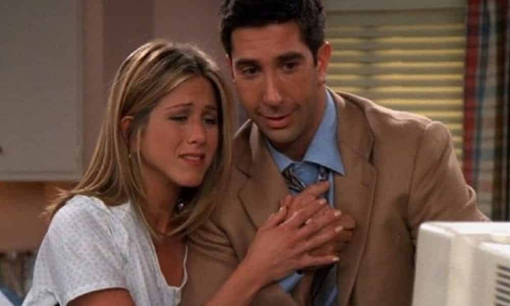 Por que Rachel e Ross deram um tempo em Friends?