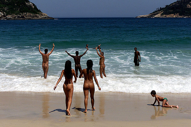 O que acontece nas praias de nudismo? Confira agora