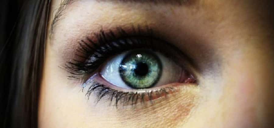Olhos violeta, os 5 tipos de cor de olhos mais raros do mundo