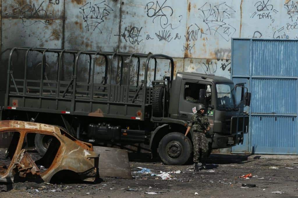 Intervenção militar, o que é e a possibilidade de acontecer no Brasil