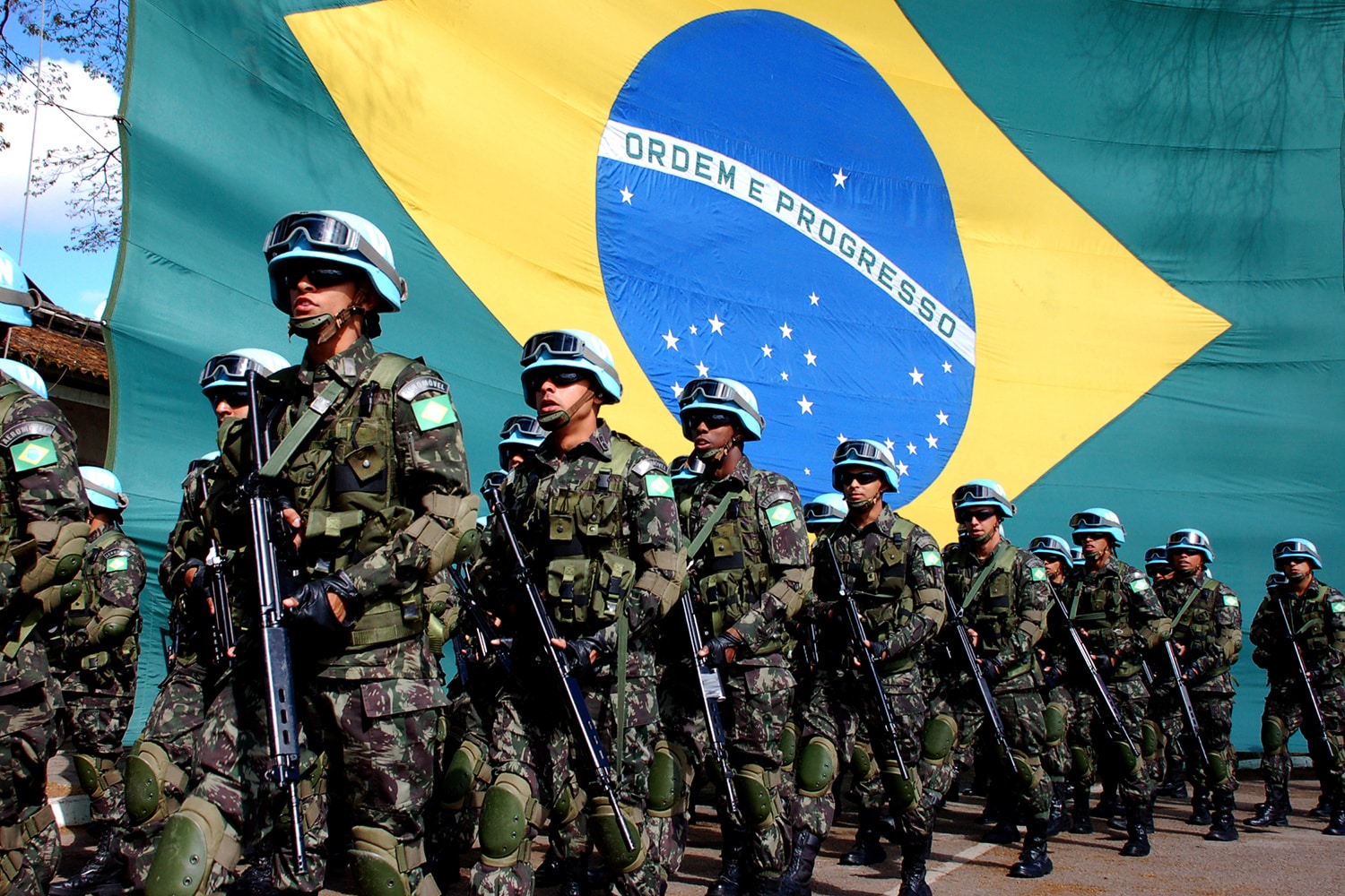Intervenção militar, o que é e a possibilidade de acontecer no Brasil