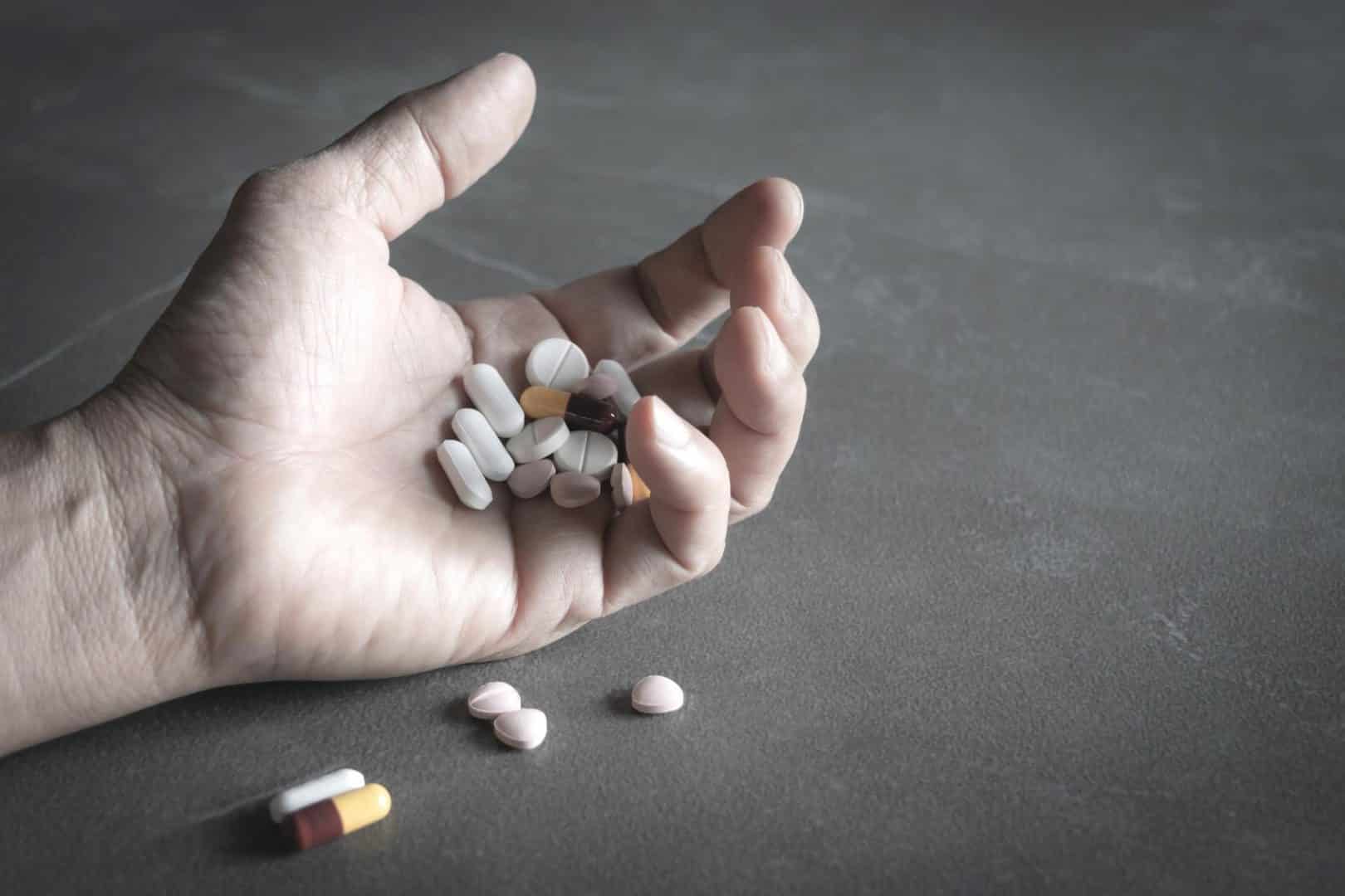 O que é a overdose? Ela mata? Como é causada? Descubra agora