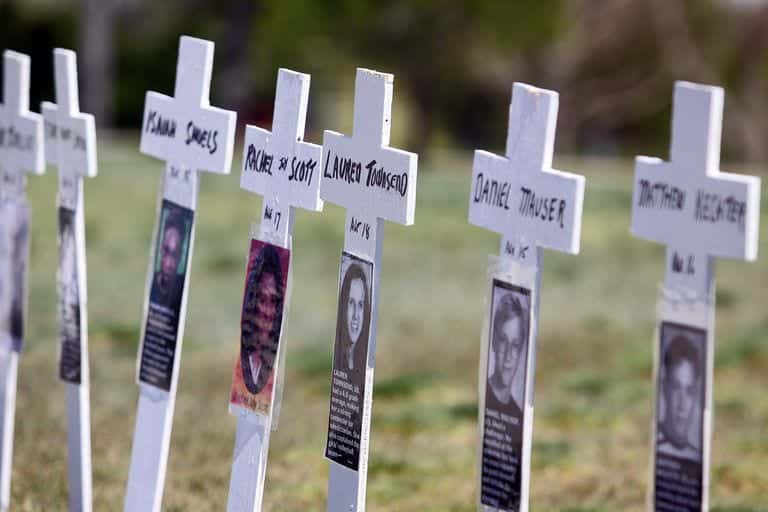 Massacre de Columbine: O atentado que manchou a história dos USA