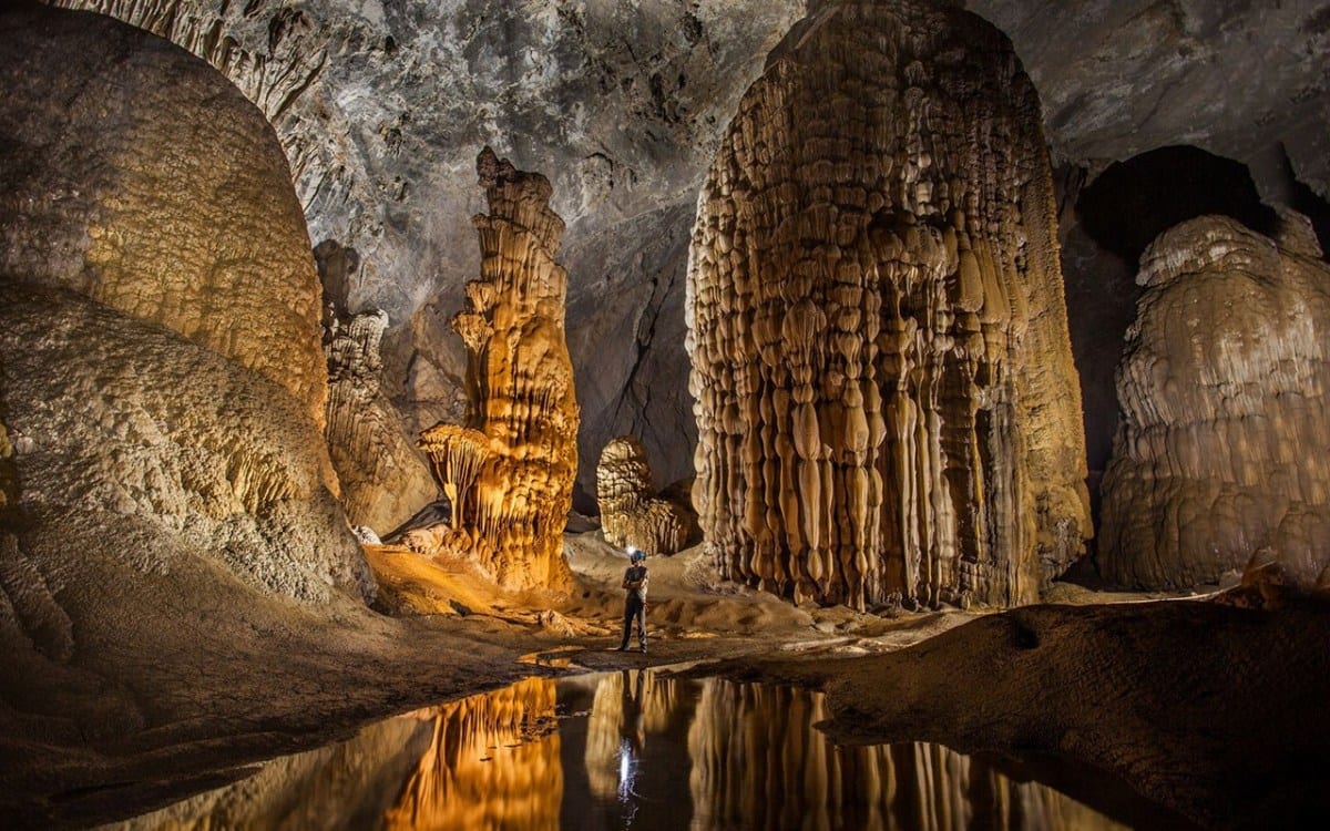 Hang Son Doong – a monumental e esplendorosa maior caverna do mundo
