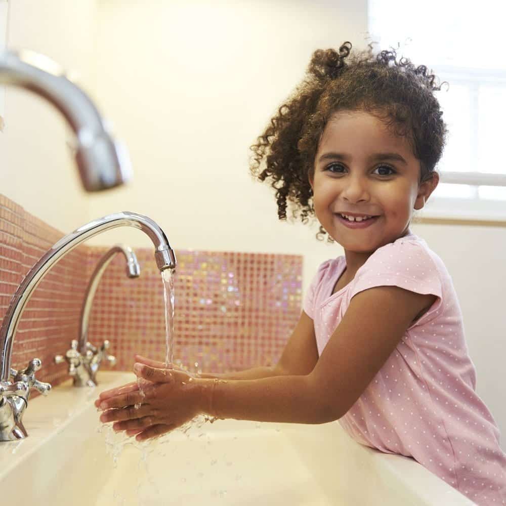 Como lavar as mãos - passo a passo para ter uma boa higienização