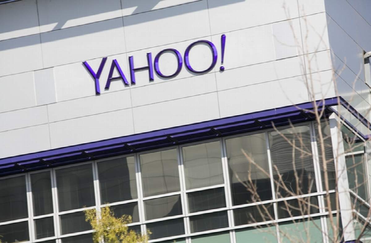 Yahoo - História, erros e acertos e a venda