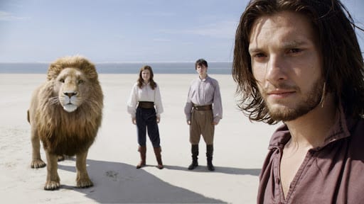 Com ants anos vcs descobriram que o ator do aslan (narnia) tb fez