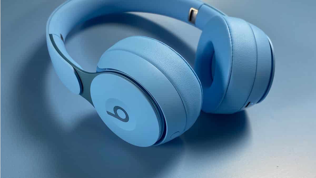 Fones de ouvido - dos primeiros headphones aos dispositivos sem fio