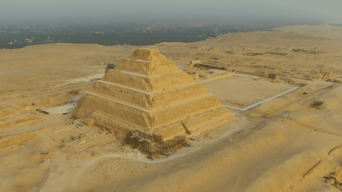 Saqqara, o local que guarda diversos segredos e tesouros do Egito