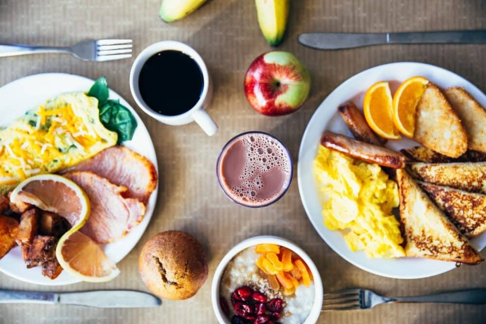 Café da manhã: saiba o que comer na refeição mais importante do dia
