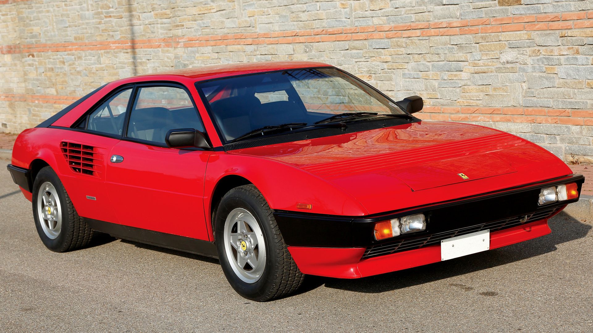 Ferrari Mondial - o caso do carro desaparecido por mais de 20 anos