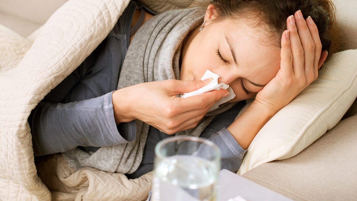 O que causa dor de garganta - principais origens e tratamentos