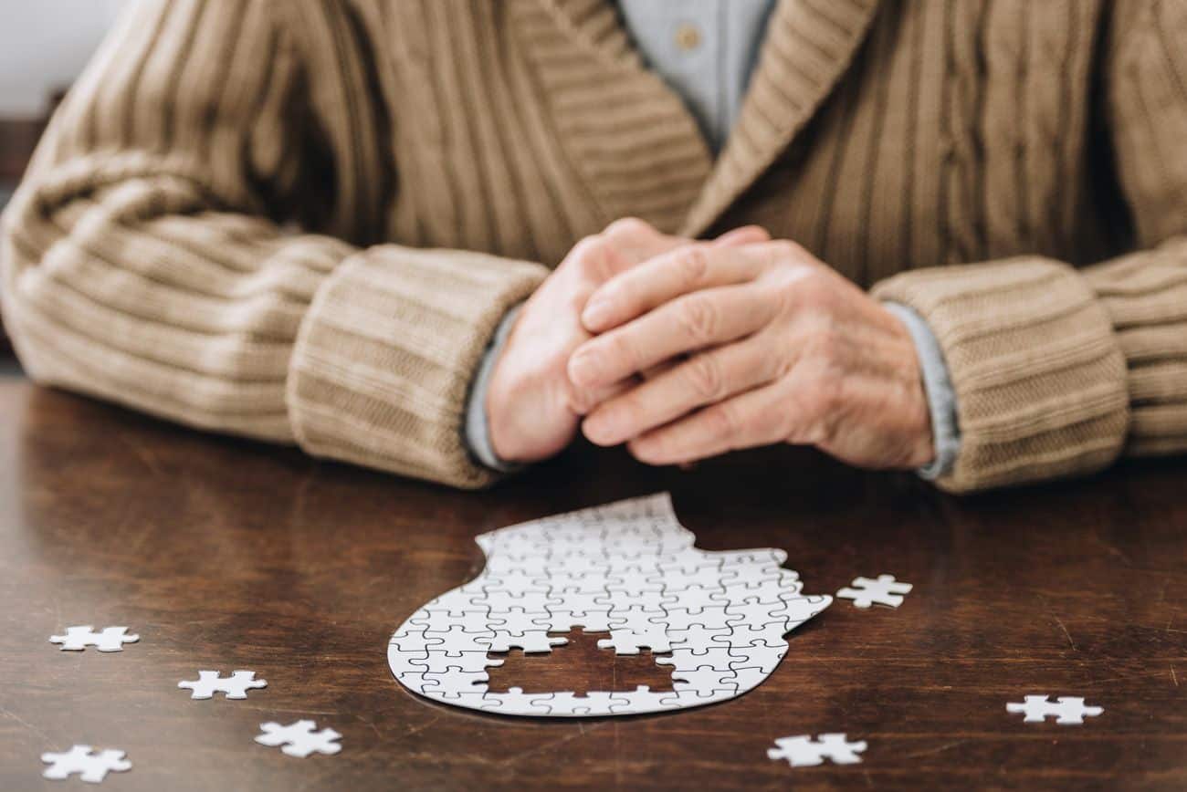 O que é Alzheimer - principais sintomas, causas e formas de tratamento