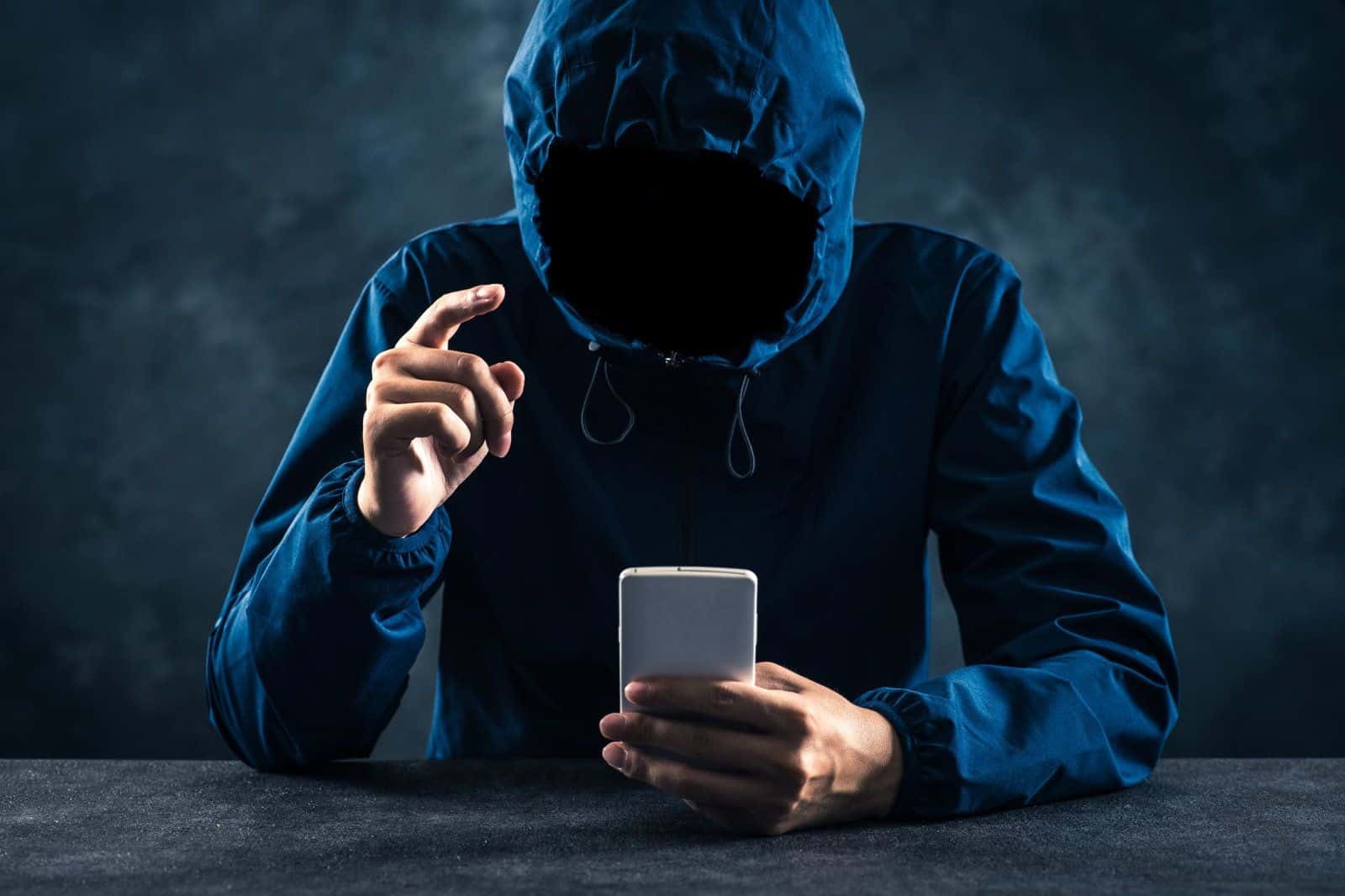 O que é stalker: quando a prática é considerada crime?
