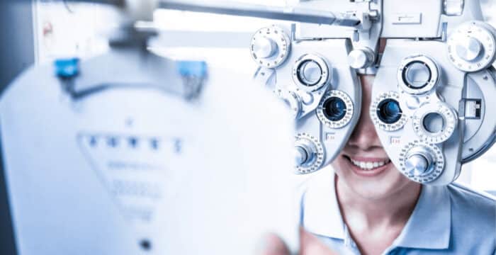 O que aumenta o grau do óculos e quando ir ao oftalmologista?