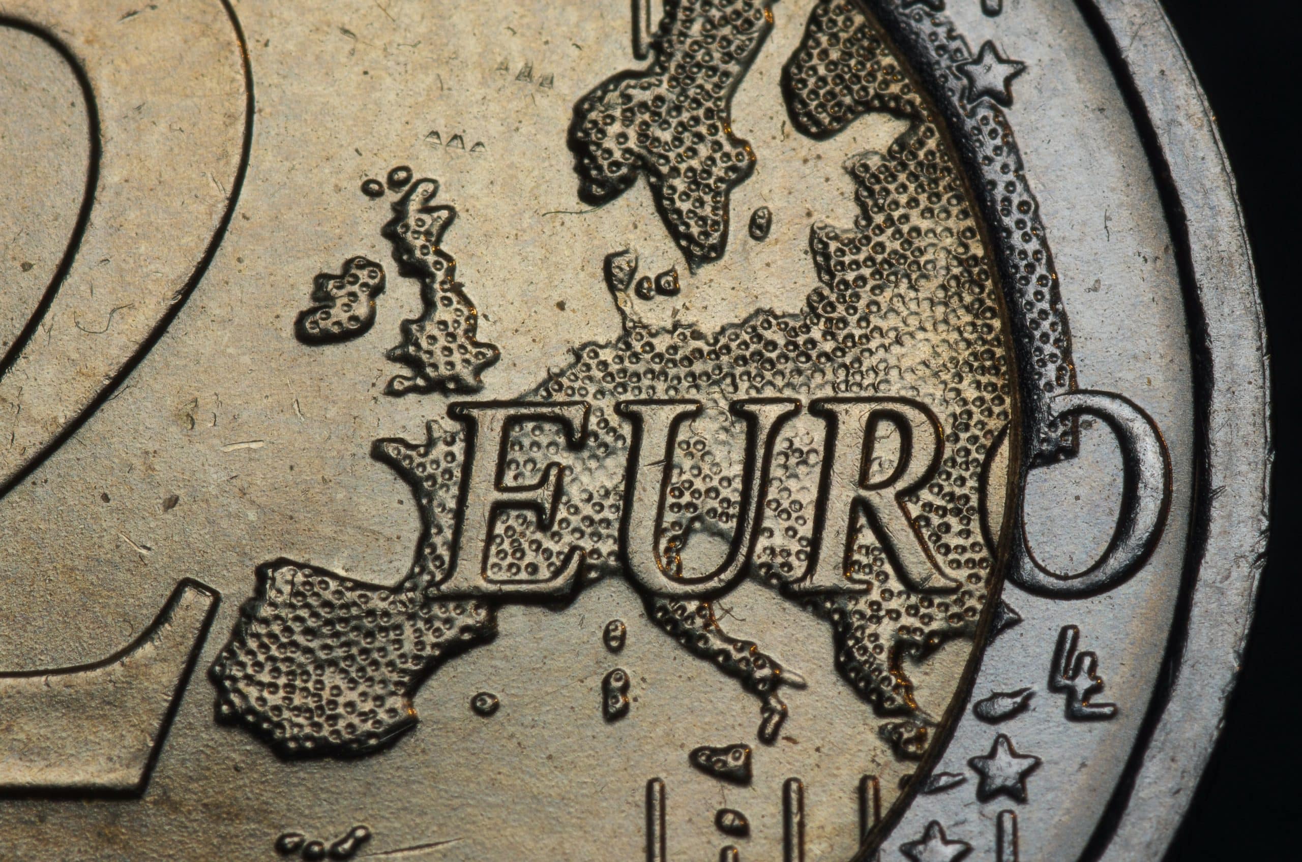 Símbolo do Euro: origem e significado da moeda europeia