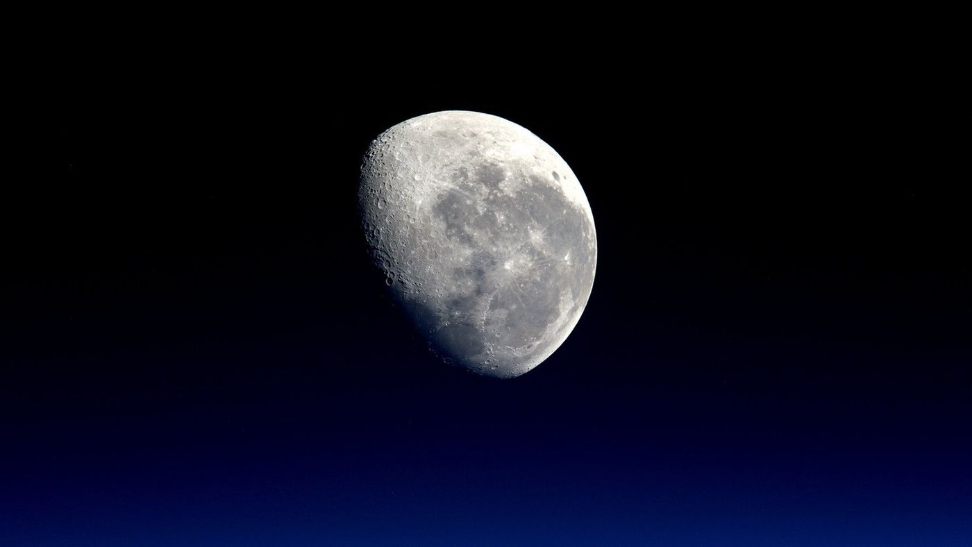 Vulcanismo na Lua: como a Ciência explica o fenômeno?
