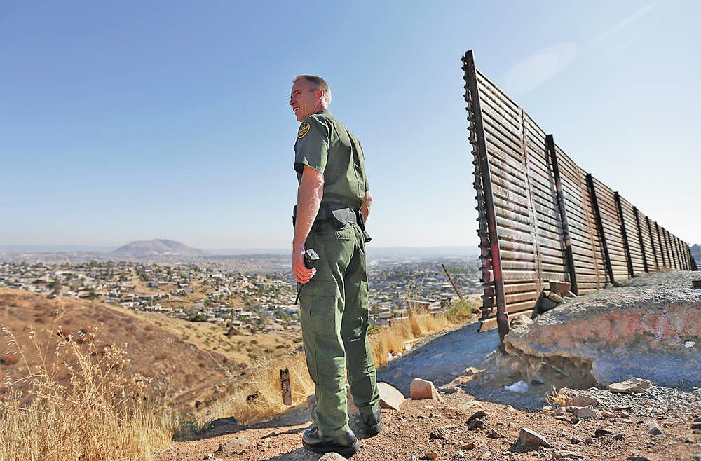 2 milhões de imigrantes entre a fronteira dos EUA e México são presos
