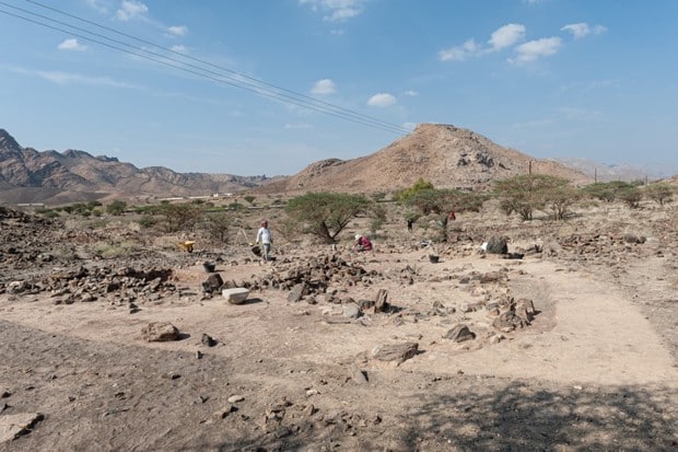 Jogo de tabuleiro de 4 mil anos é encontrado por arqueólogos em Omã