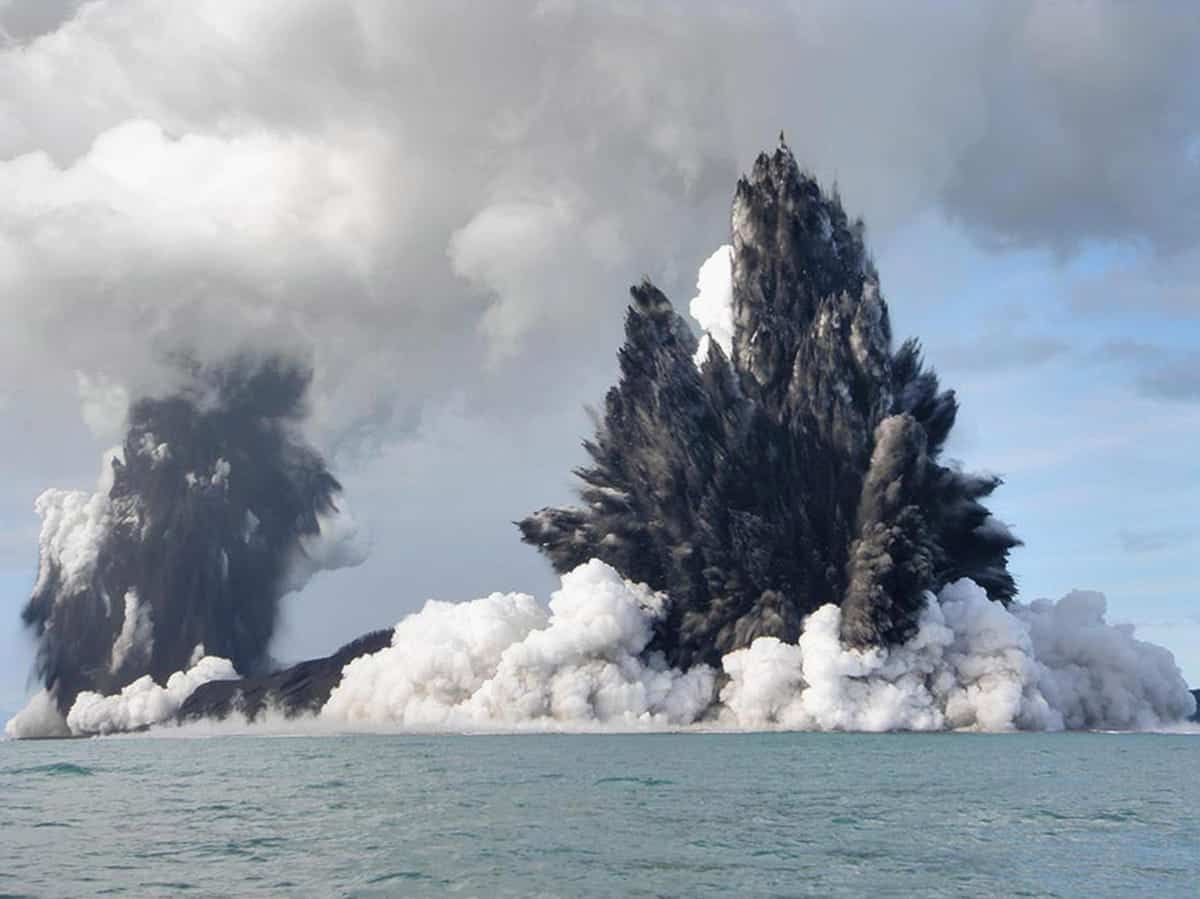 NASA compara erupção do vulcão em Tonga 500 bombas de Hiroshima
