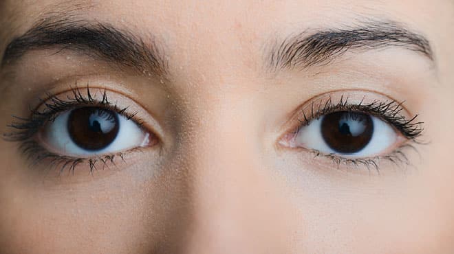 Olhos pretos: o que determina as cores raras dos olhos?