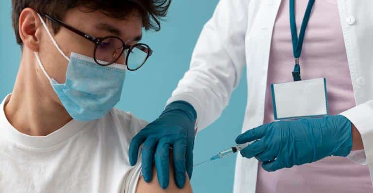 Vacinação contra o novo coronavírus passa a ser obrigatória na Áustria