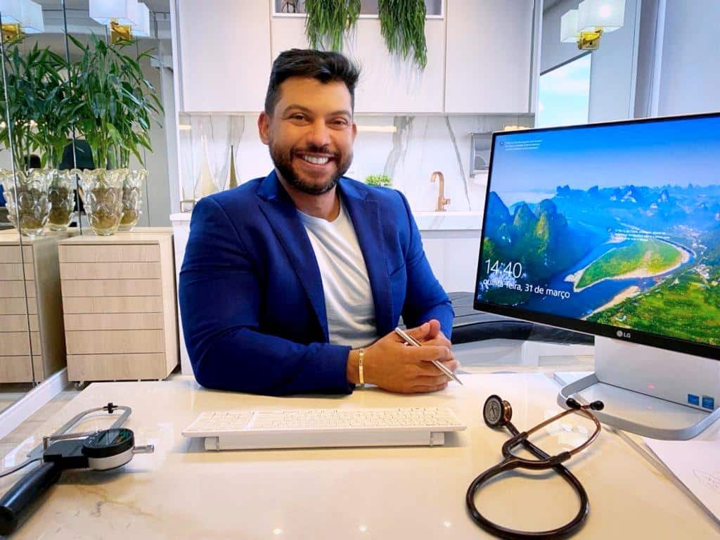 Conheça Dr. Rafael Antunes, o médico que mais capta pacientes pelo Instagram no Brasil