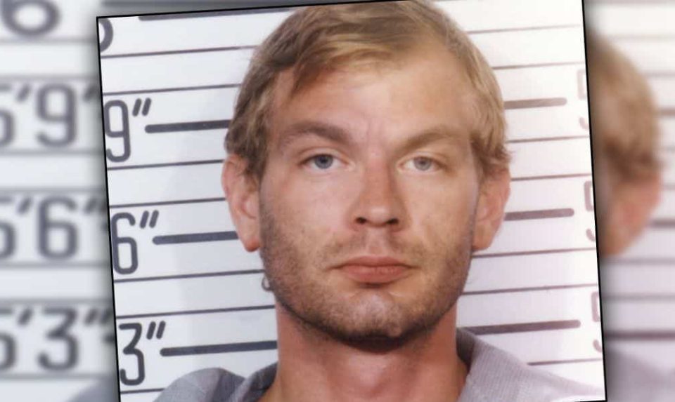 Jeffrey Dahmer O Serial Killer Retratado Pela S Rie Da Netflix