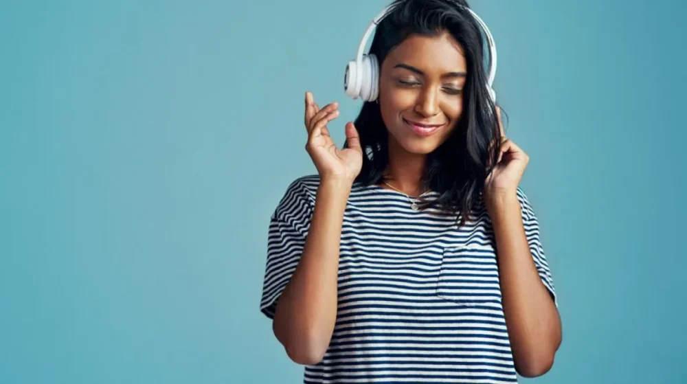 Conheça as 10 músicas mais felizes do mundo segundo a ciência
